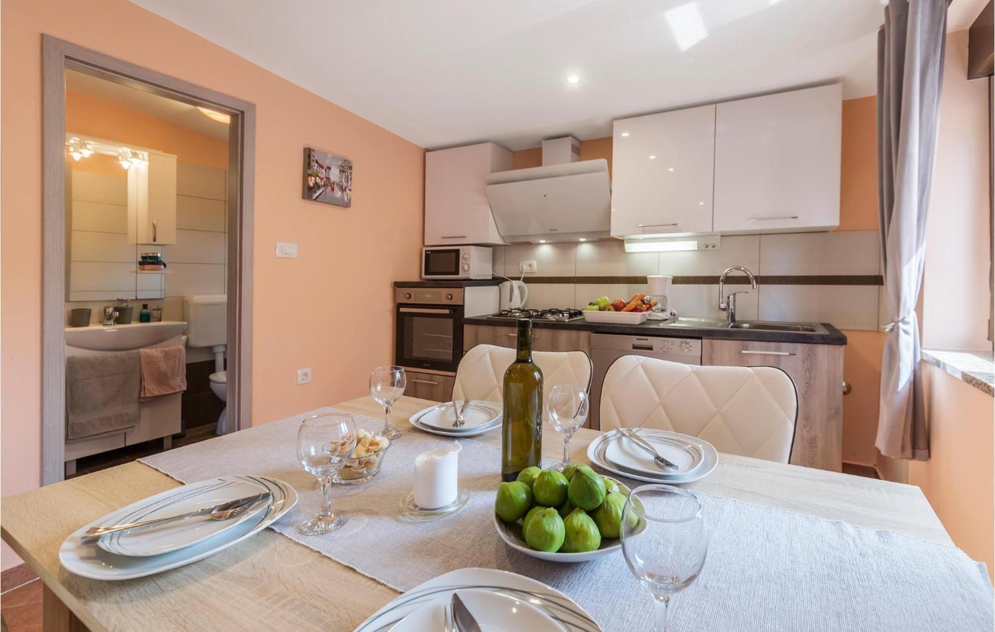 1 Bedroom Stunning Apartment In Pula Bagian luar foto