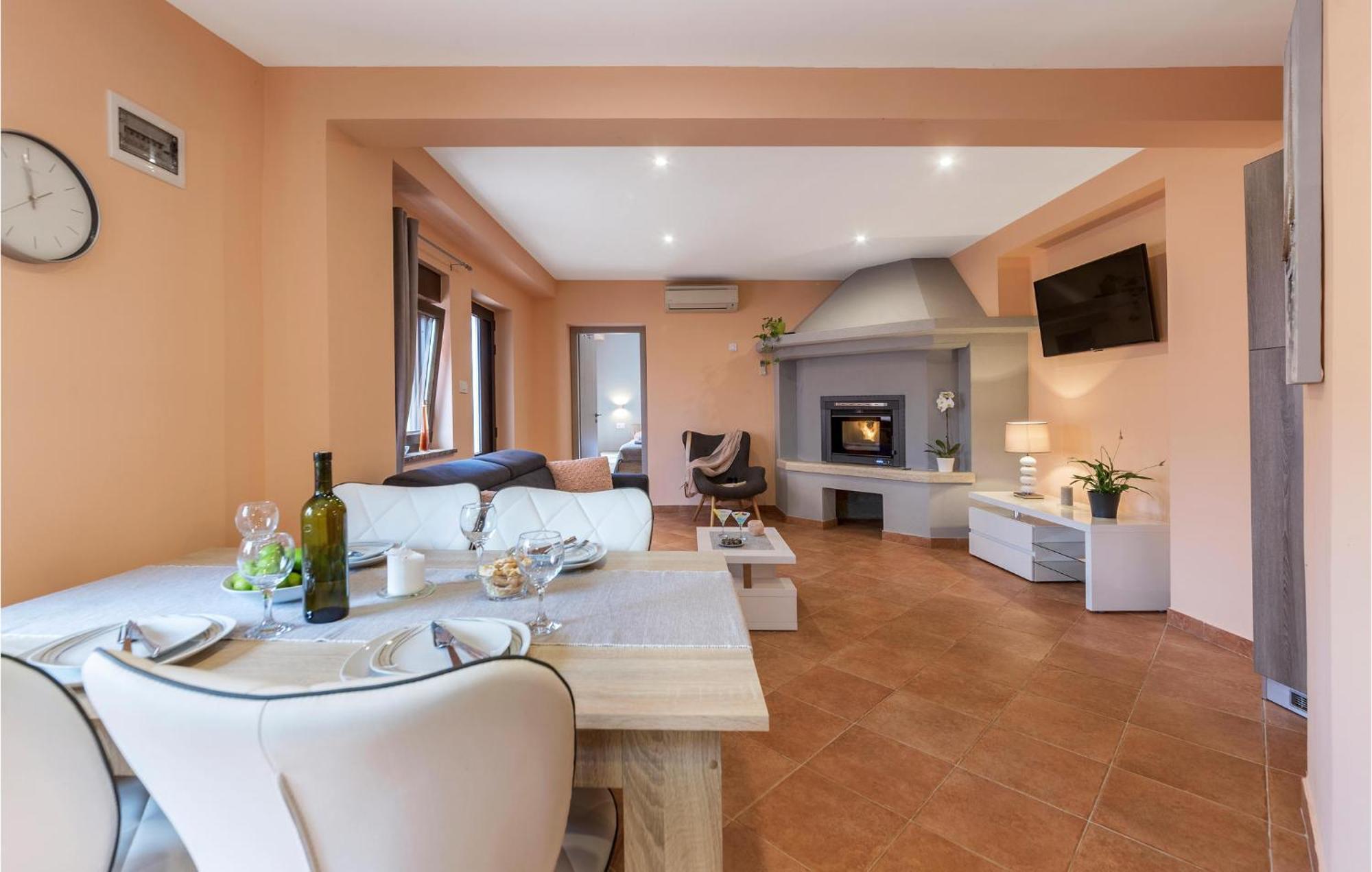 1 Bedroom Stunning Apartment In Pula Bagian luar foto
